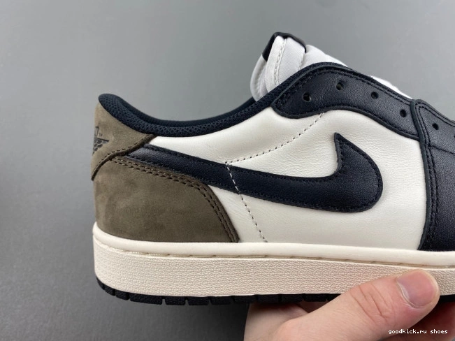 Jordan Low OG Mocha 1 Air CZ0790-102 0710